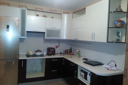 Кухни из пластика №25