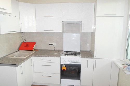 Кухни из пластика №9